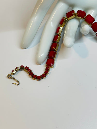 Weiss Red Prong Set Collar Necklace
